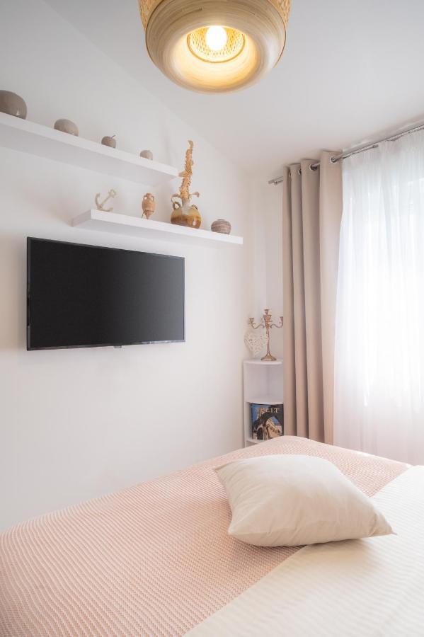 Apartment Tikvarin, Kastel Kambelovac Kastela Ngoại thất bức ảnh