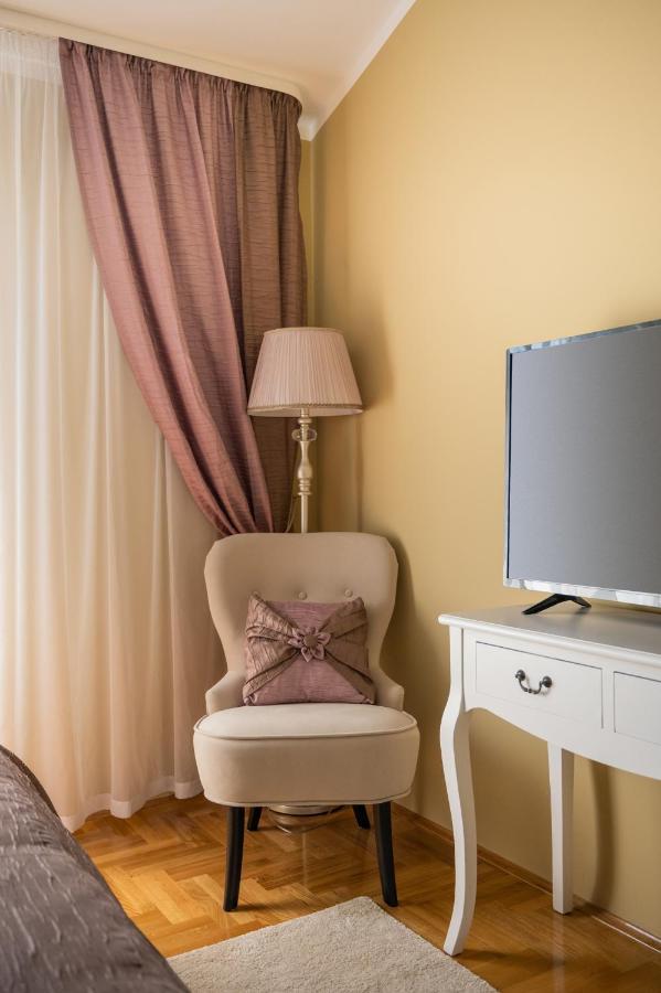 Apartment Tikvarin, Kastel Kambelovac Kastela Ngoại thất bức ảnh