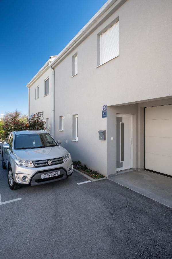 Apartment Tikvarin, Kastel Kambelovac Kastela Ngoại thất bức ảnh
