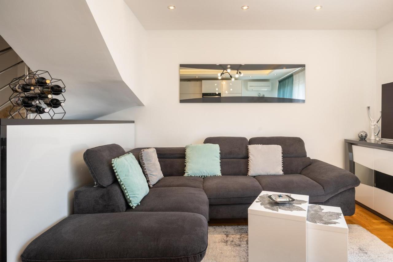 Apartment Tikvarin, Kastel Kambelovac Kastela Ngoại thất bức ảnh