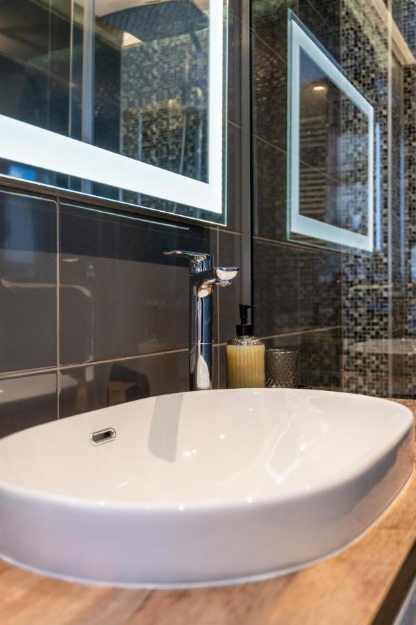 Apartment Tikvarin, Kastel Kambelovac Kastela Ngoại thất bức ảnh
